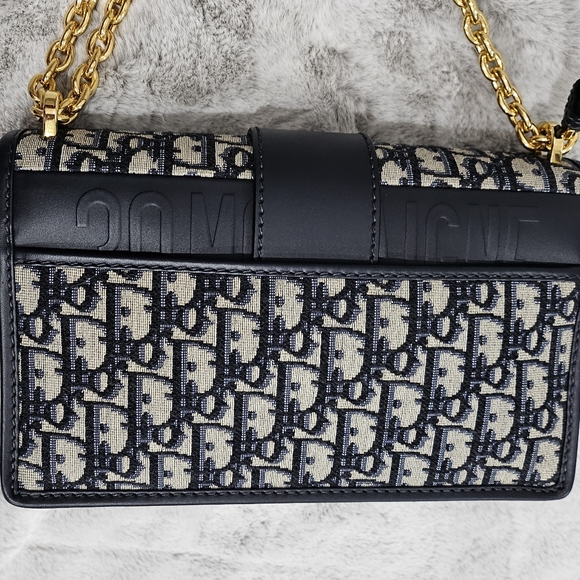 *SOLD* Dior 30 Montaigne Chain Bag - Picture 4 of 12